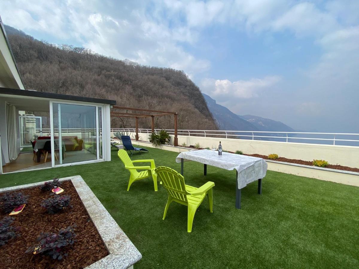 Attico With Big Terrace In Residence With Pool Valbrona Exterior foto